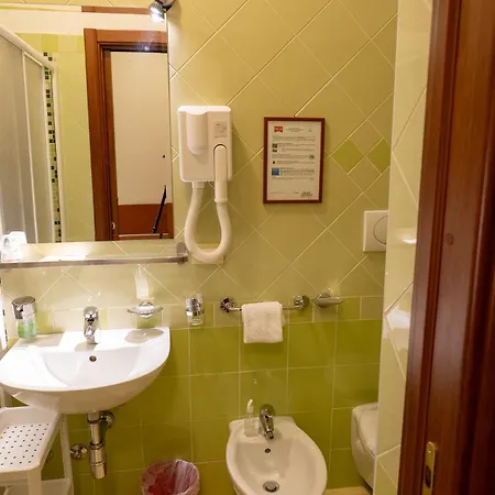 Nilde Hotel 2*